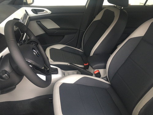 Imagen 17 de 19 de Volkswagen T-cross Highline 200tsi Nd