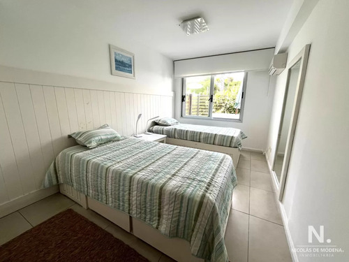 En Venta, Apartamento Ideal De 2 Dormitorios En Suite En La Barra
