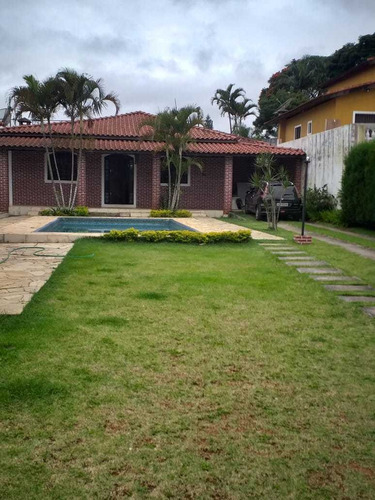 Imagem 9 de 14 de Bela Chácara Antes Do Centro De Ibiúna