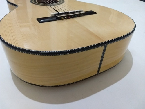 Imagem 4 de 10 de Violão Luthier Araújo 7 Cordas Marfim Alessandro Penezzi