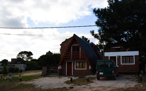 Imagen 1 de 12 de × Patagonia Cabañas