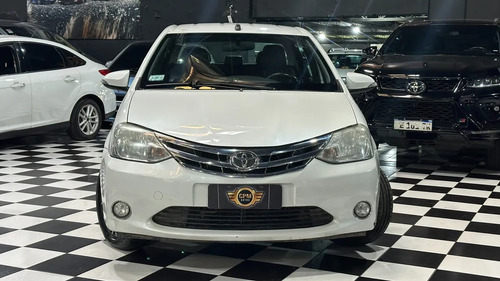 Toyota Etios 1.5 Platinum 4 p