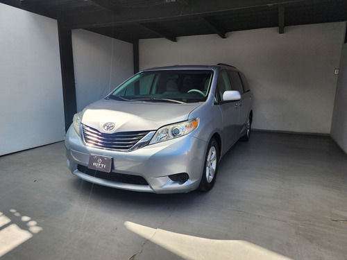 Toyota Sienna 3.5 Le At