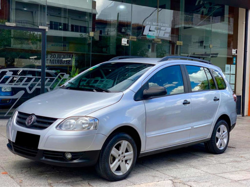 Volkswagen Suran 1.6 Trendline 11b 2010 Permuto Financio