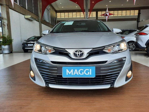 Imagem 2 de 12 de Yaris 1.5 16v Flex Sedan Xls Multidrive