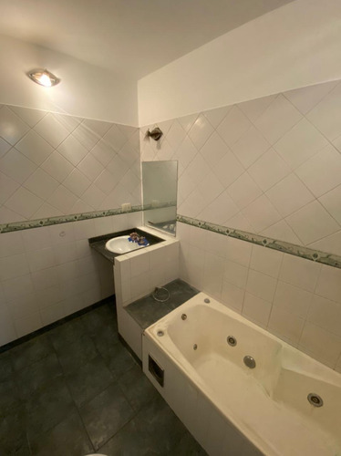 Imagen 8 de 13 de Hermosa Casa 4 Ambientes Con Lotes De 10 X 40 Monte Grande
