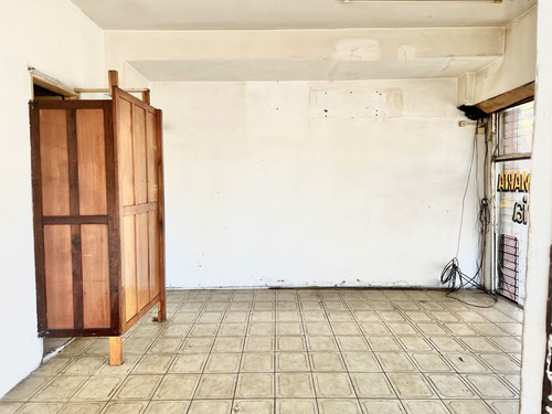 Imagen 5 de 15 de Venta Local Mas Deposito O Monoambiente Esquina