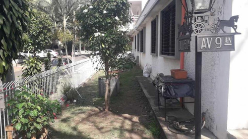 Imagen 4 de 17 de Casa En Venta En Cali El Bosque