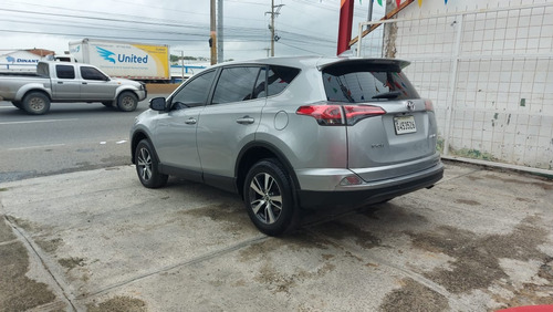 Imagen 6 de 10 de Toyota Rav4 2019