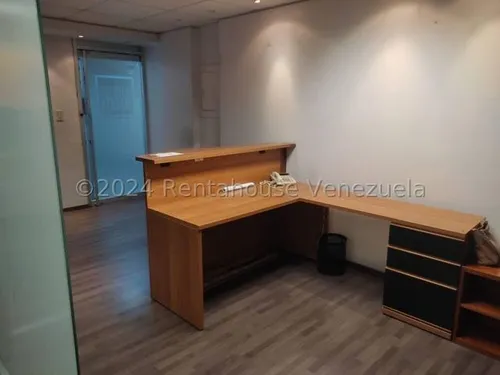 Se Alquila Oficina En