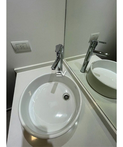 Imagen 12 de 22 de Venta. Claros Del Bosque. Casa Desarrollada En 1 Sola Planta. 2 Dorm 2 Baños Completos Patio Galeria Cochera