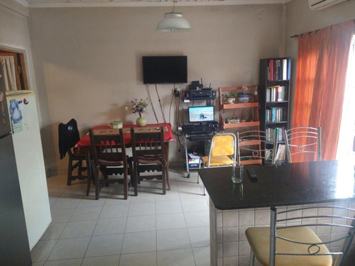 Imagen 9 de 24 de Excelente Casa 4 Amb, Con Garage Pasante!