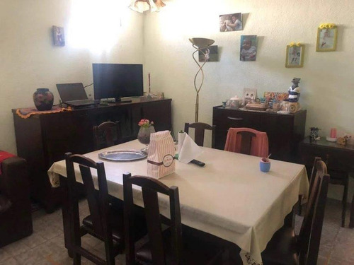 Imagen 4 de 9 de Casa En Venta En La Plata