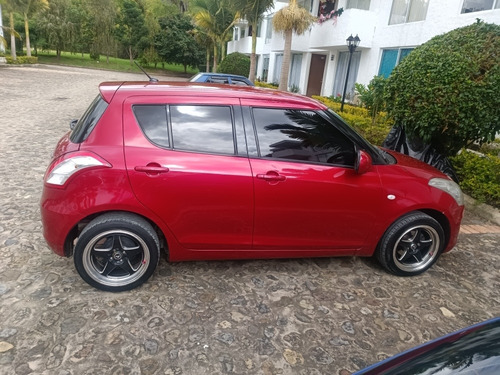 Imagen 3 de 19 de Suzuki Swift 2014 1.4 Gl