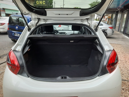 Peugeot 208 2017 1.5 Active