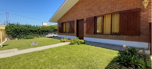C216 Venta - Miguel Muñoz, Cómodo Chalet Excelente Ubicación