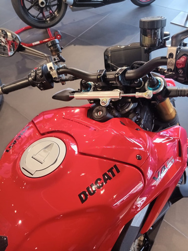 Ducati Streetfighter V4s