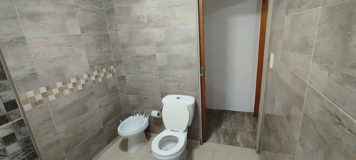 Casa 4 Amb + 2 Deptos 3 Amb Dueño Vende Santa Clara Del Mar