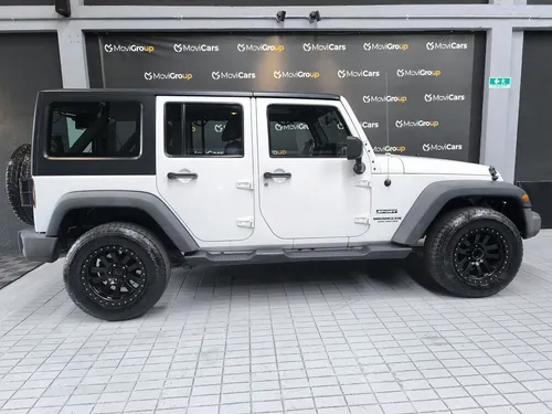 Jeep Wrangler Unlimited 3.6 Sport Unlimited
