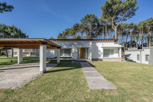 Casa En Venta 4 Ambientes Pinamar Alamos