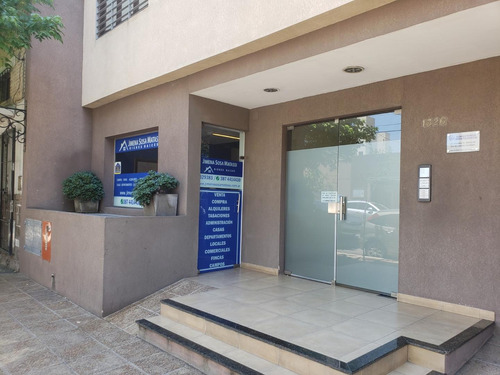 Imagen 4 de 17 de Local Comercial Muy Bien Ubicado - Zona Macrocentro