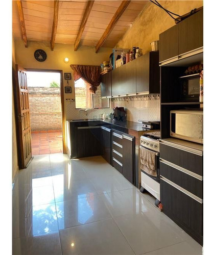 Vendo Hermosa Casa En Mariano Roque Alonso