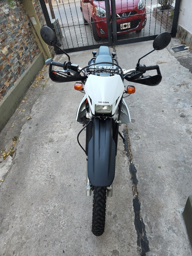 Imagen 6 de 10 de Honda Xr Tornado 250