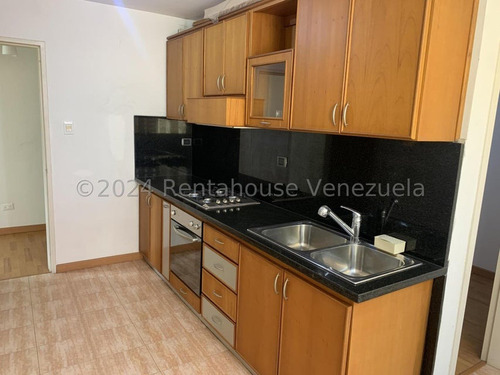 Venta De Bello Apartamento En Chuao Mls #24-20496