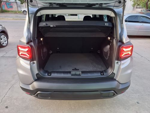 Imagen 13 de 15 de Jeep Renegade Sport 1.8 At