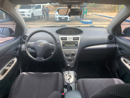 Toyota Yaris Belta Automatico 4 Puerts 2007.