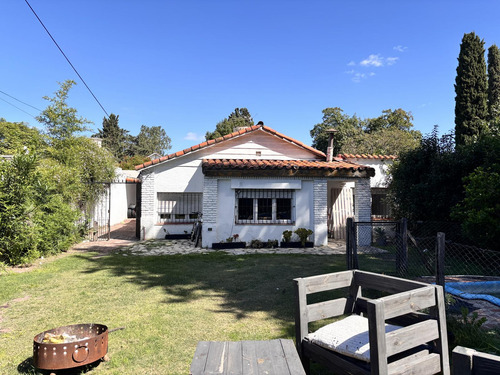 Casa A La Venta Con Renta Hasta Abril 2026 - Bella Vista