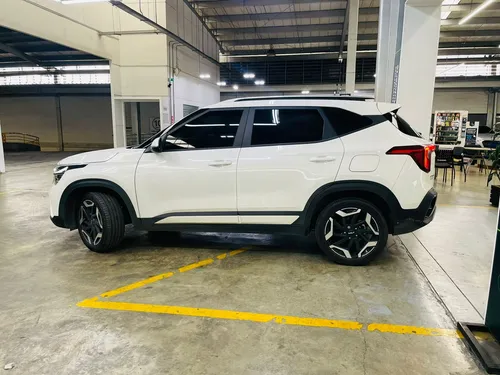 Kia Seltos 2.0 Zenith 4X2