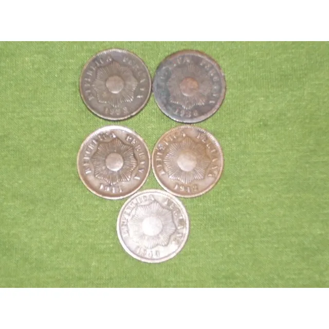 5 Monedas De Diferentes Años De Un Centavo