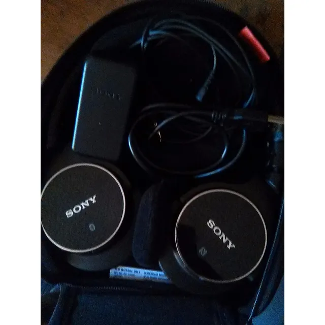 Auriculares Sony Modelo Mdr-zx750bn