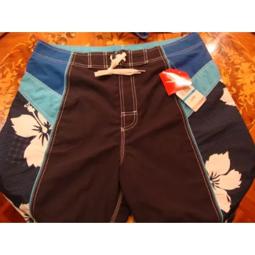 Amf44 Short Bermuda  Speedo  Talla 36 Tela Con Proteccion Uv