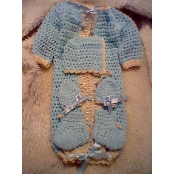 Faldón-faldellín C/gorro,manoplas Y Escarpines Niño Crochet