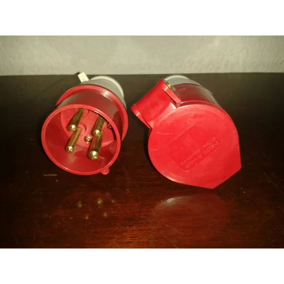 Toma Industrial 16 Amp Hembra Y Macho, Nuevo.