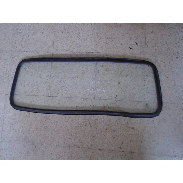Vendo Vidrio Trasero De Cabina De Hyundai H100, Año 2000
