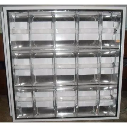 Lampara Especular 3x17 Empotrar Balasto Multivol C/bombillos