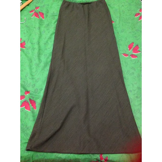 Falda Larga Verde Oliva Talla S. 10 Usada!