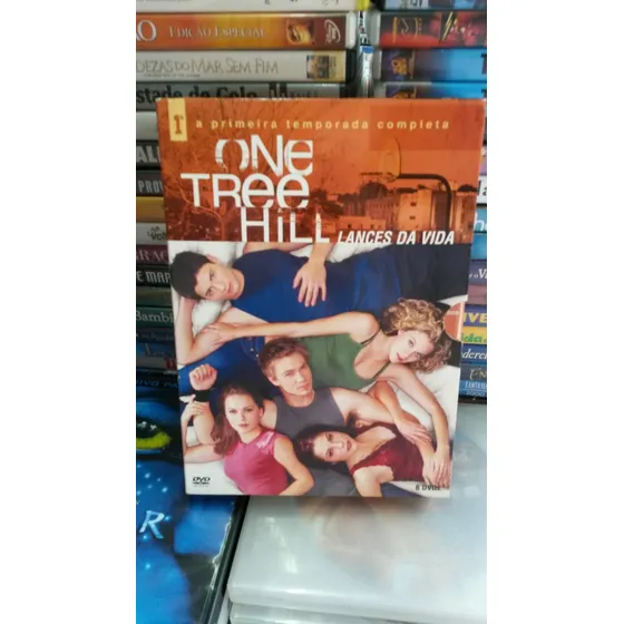 Box One Three Hill Primeira Temporada