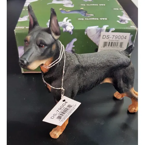 Estatuilla Resina, Importada, Doberman 18 Cms