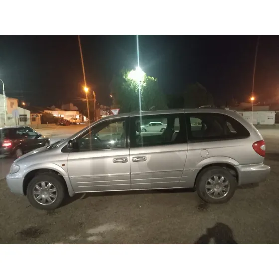 Chrysler Grand Caravan 3.3 Le At
