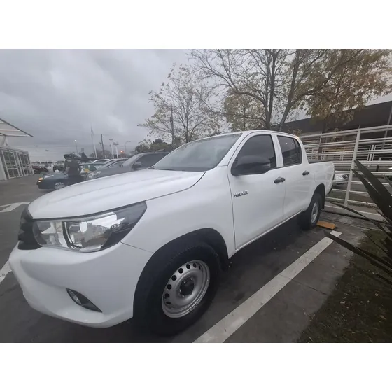 Toyota Hilux Pick-up Hilux 4x2 D/c Dx 2.4 Tdi 6 M/t
