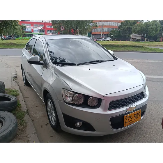 Chevrolet Sonic 1.6 Lt 4 P