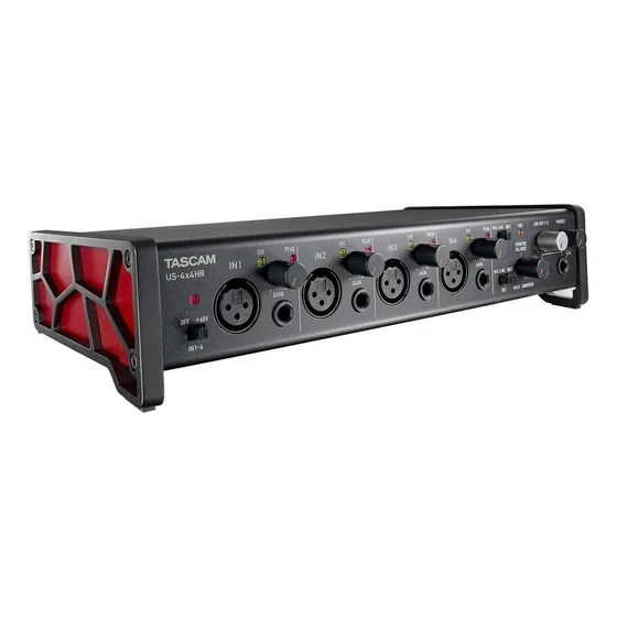 Interfaz de audio Tascam 4x4 HR 220V negra y roja