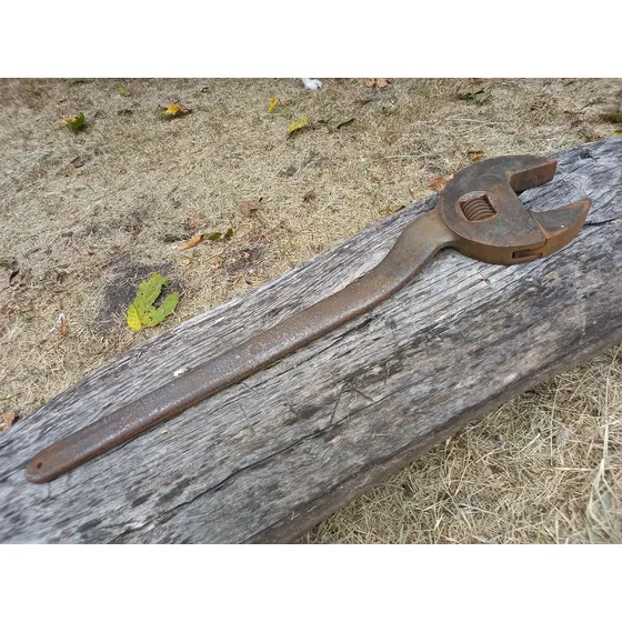 Llave Francesa Grande , 58 Cm De Largo , 6,5 Cm Apertura Max