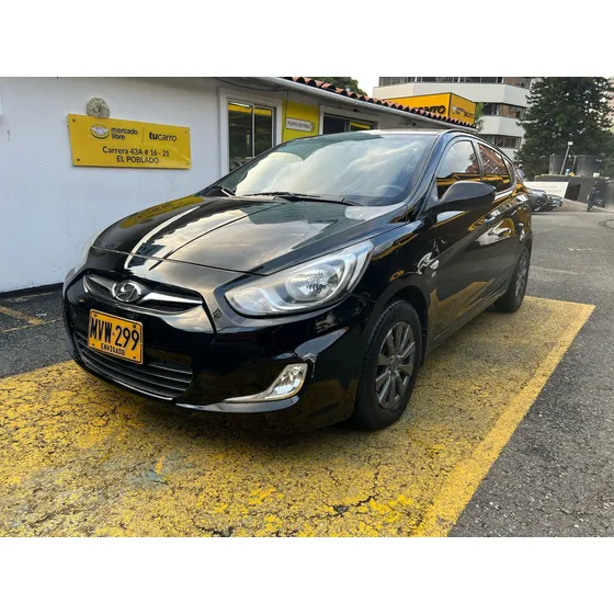 Hyundai Accent 1.6l 5 P
