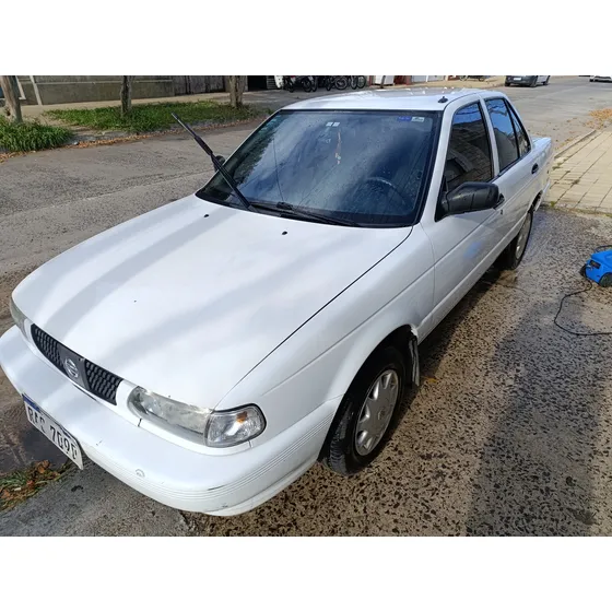 Nissan Sentra B 13