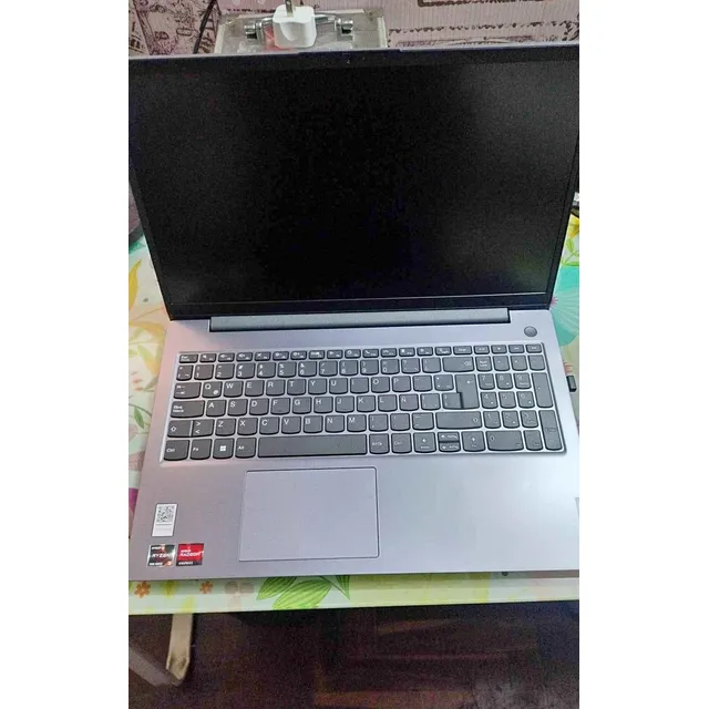 Laptop Lenovo G50 Negro